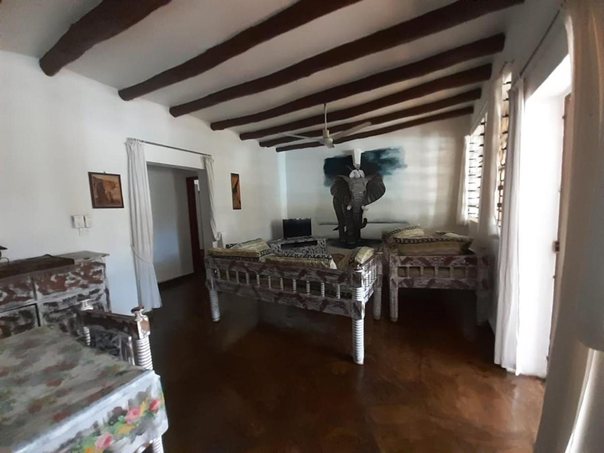 Eden House Cottages Malindi Exterior photo