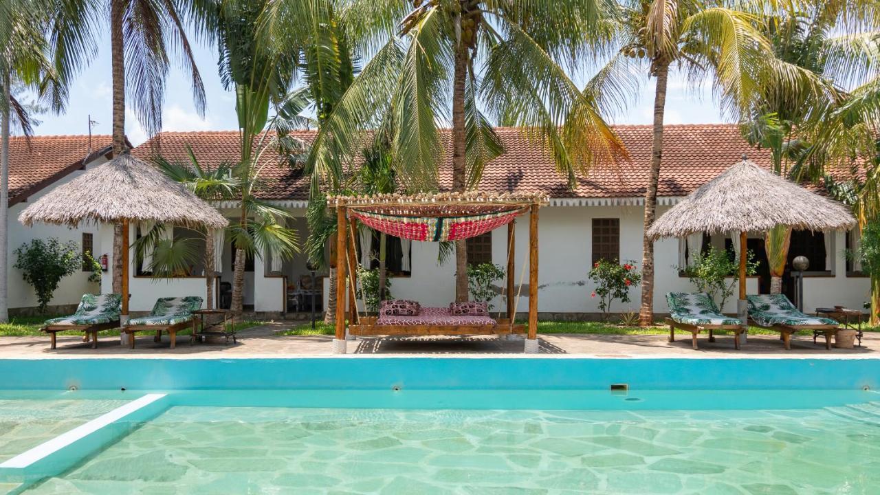 Eden House Cottages Malindi Exterior photo