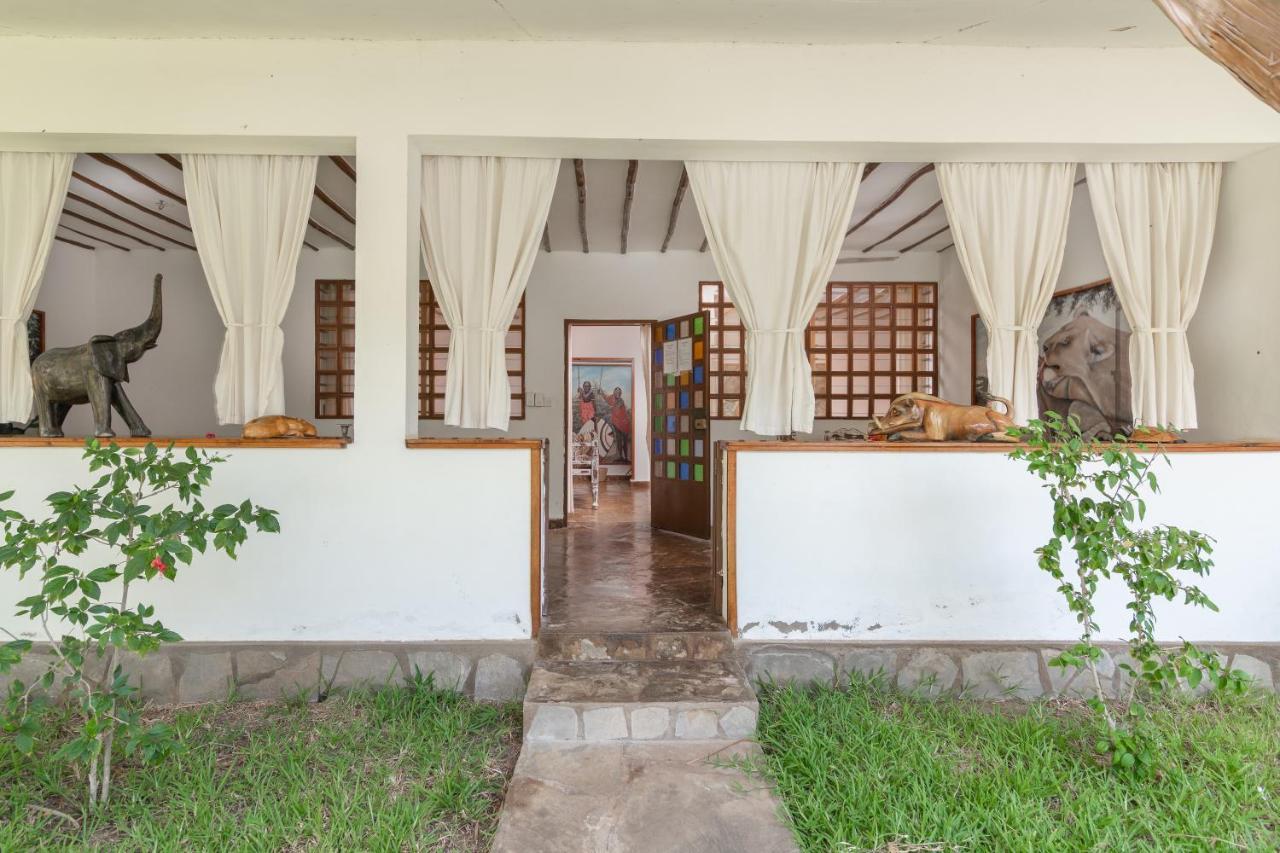 Eden House Cottages Malindi Exterior photo