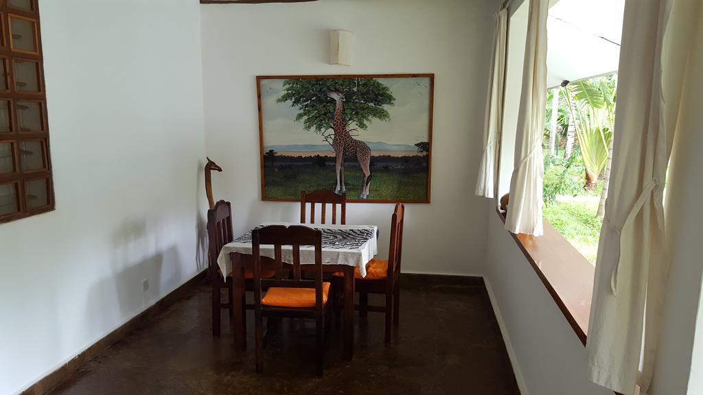 Eden House Cottages Malindi Exterior photo