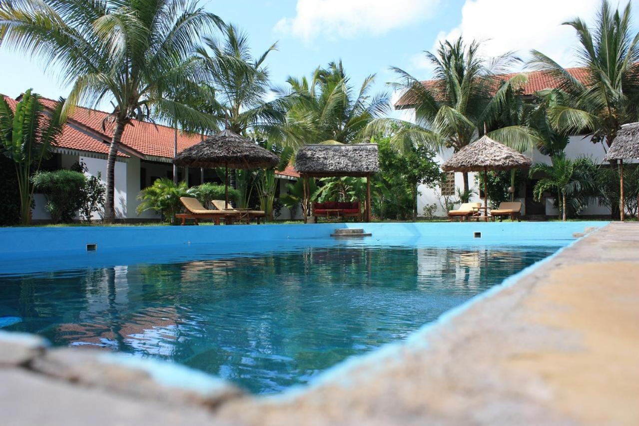 Eden House Cottages Malindi Exterior photo