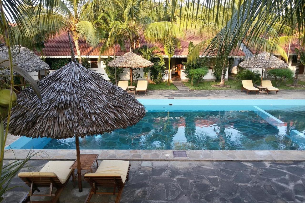 Eden House Cottages Malindi Exterior photo